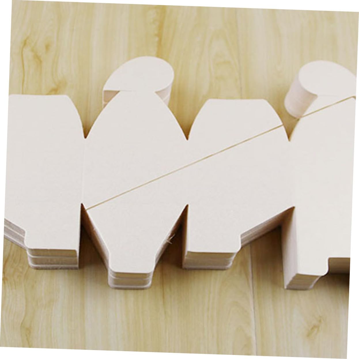Homoyoyo 50pcs Heart Shaped Paper Candy Boxes for Wedding Birthday Parties