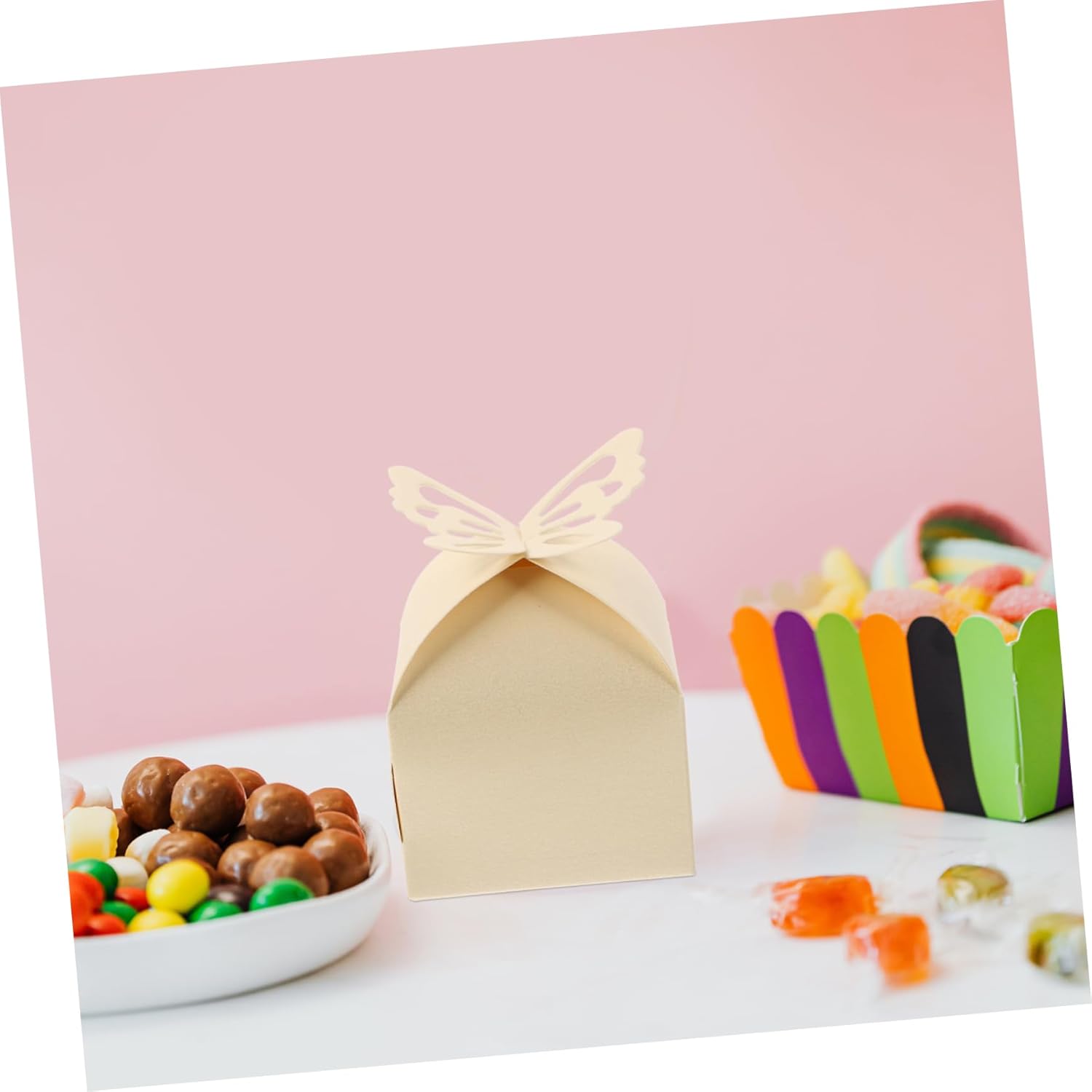 Didiseaon 50pcs Hollow Out Butterflies Candy Boxes for Weddings and Parties