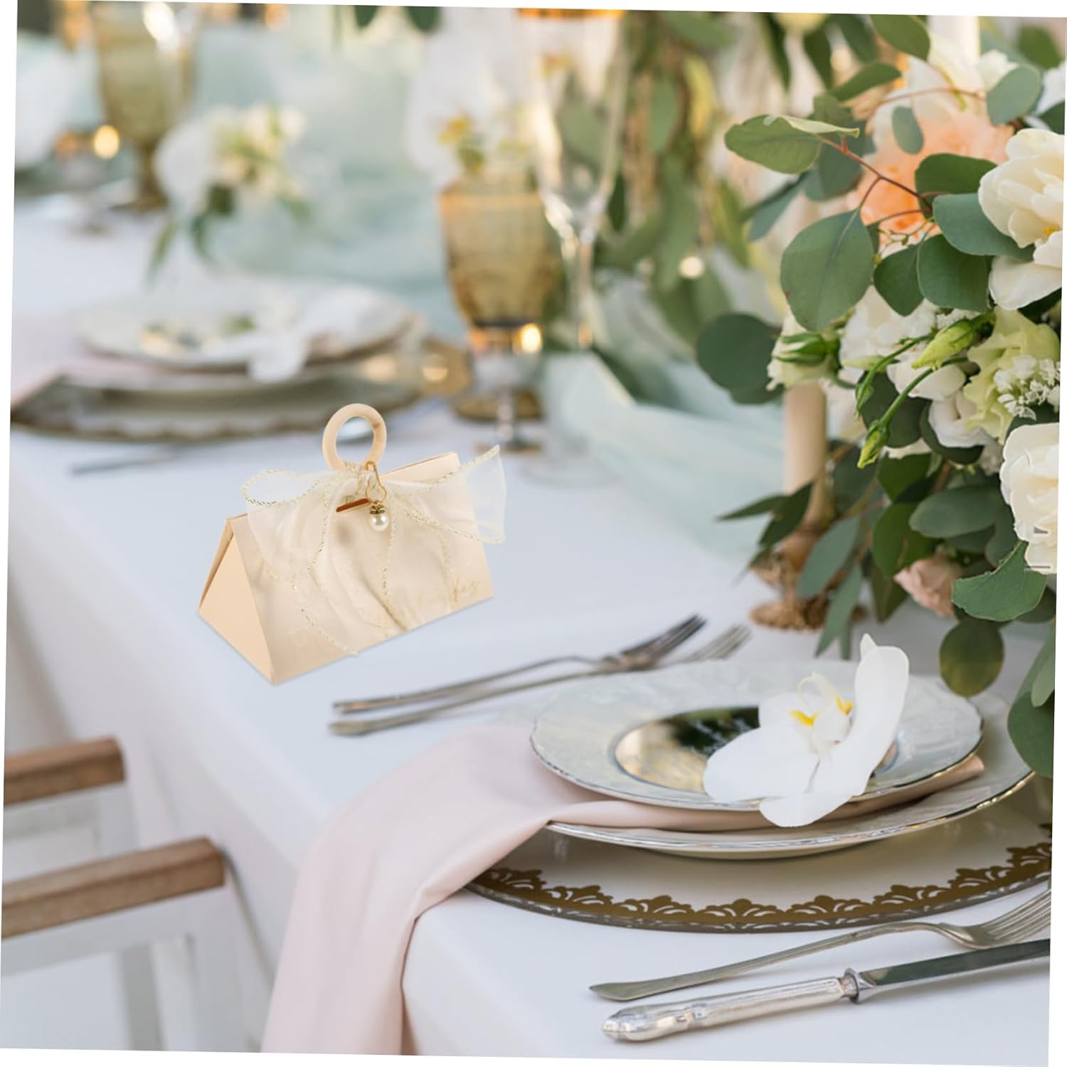 KOMBIUDA 10pcs Wedding Favor Boxes with Handle and Gold Trim