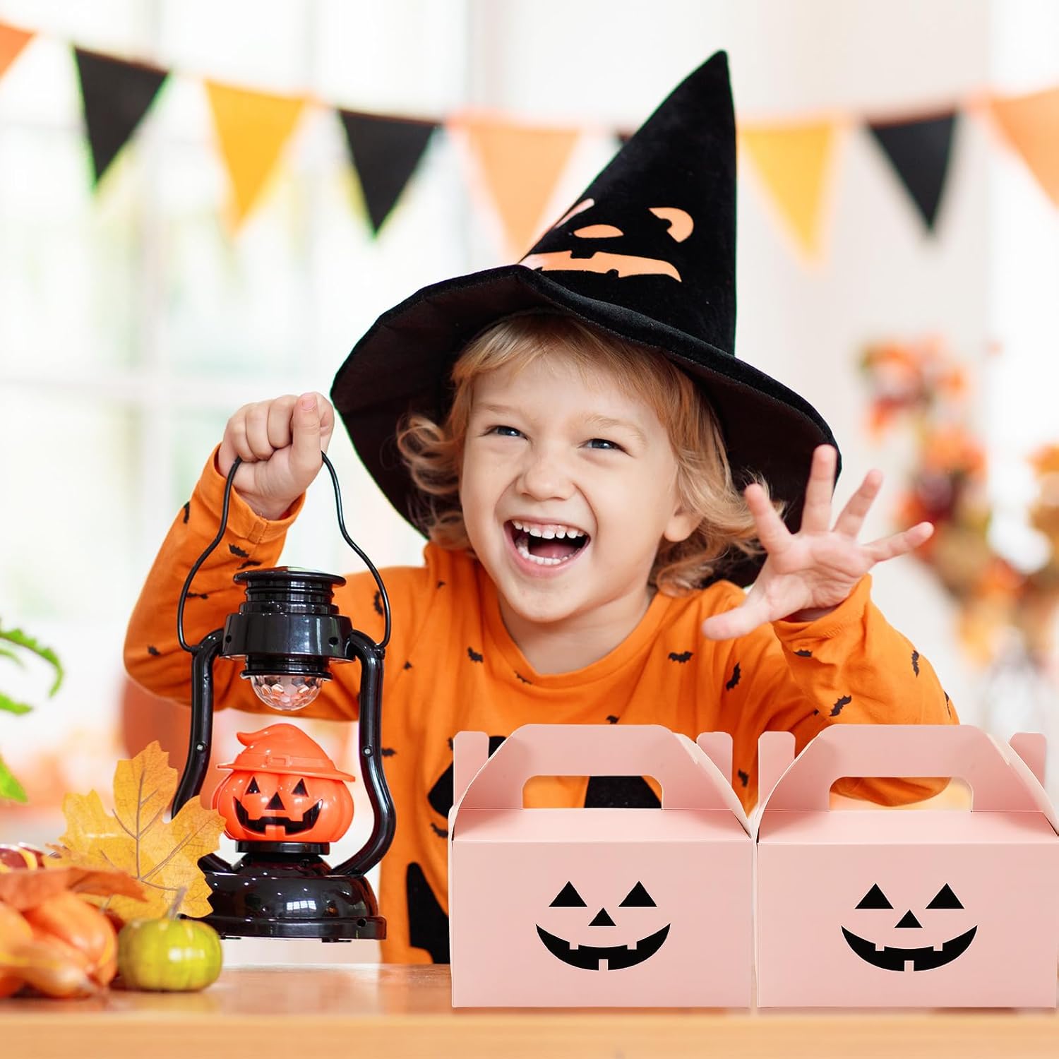 JarThenaAMCS 50Pcs Pink Halloween Treat Boxes with Handle