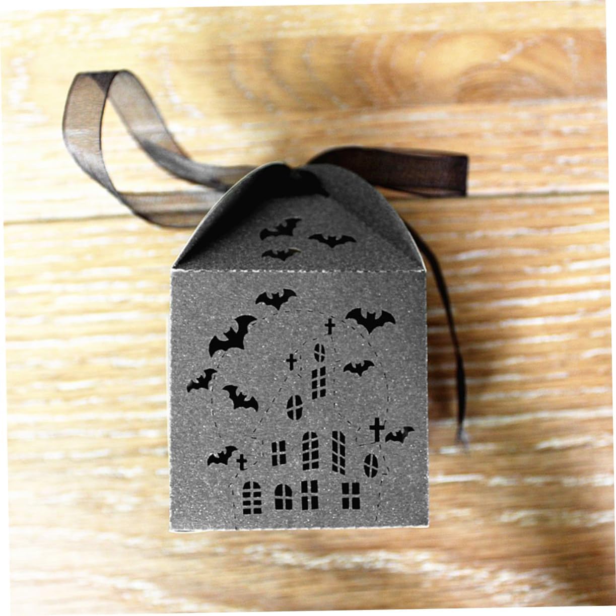 FOMIYES 50Pcs Bat Hollowed Out Wedding Favor Boxes Iridescent Paper Candy Packaging