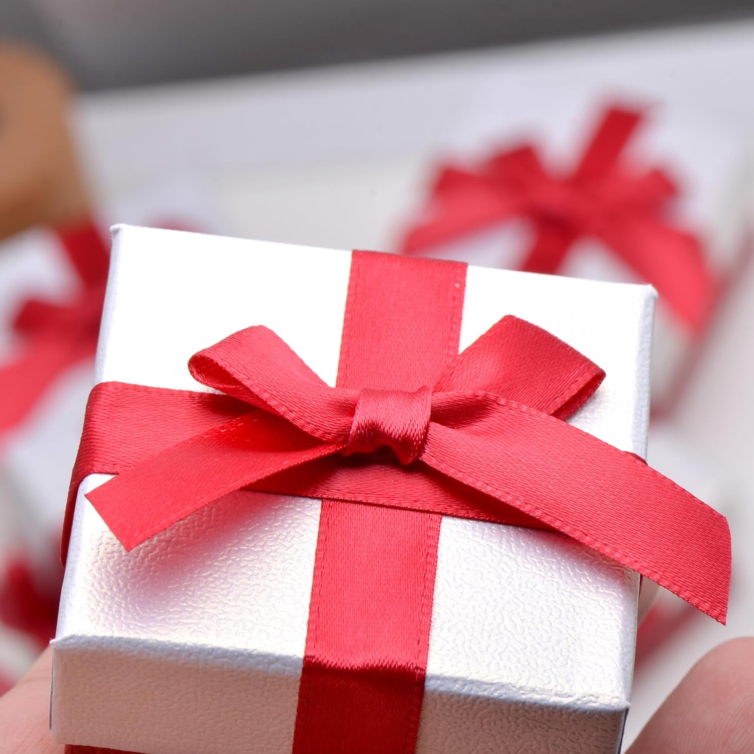 Pearl Miner Small Gift Boxes with Red Bow 12 Pack